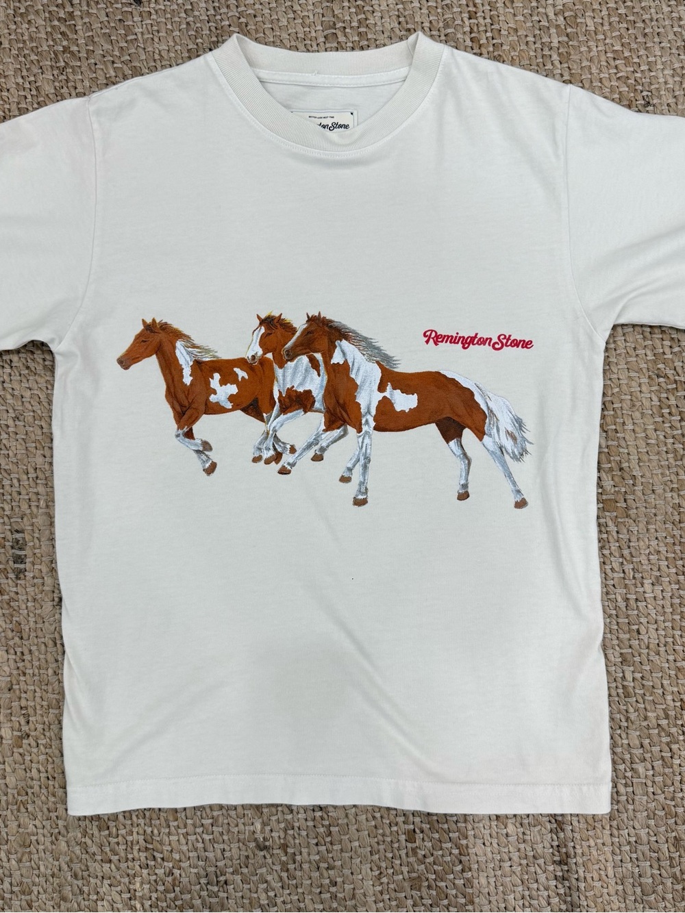 Remington Stone Wild Horses Tee Vintage Creme Western Horse Graphic Y2K Sz XS